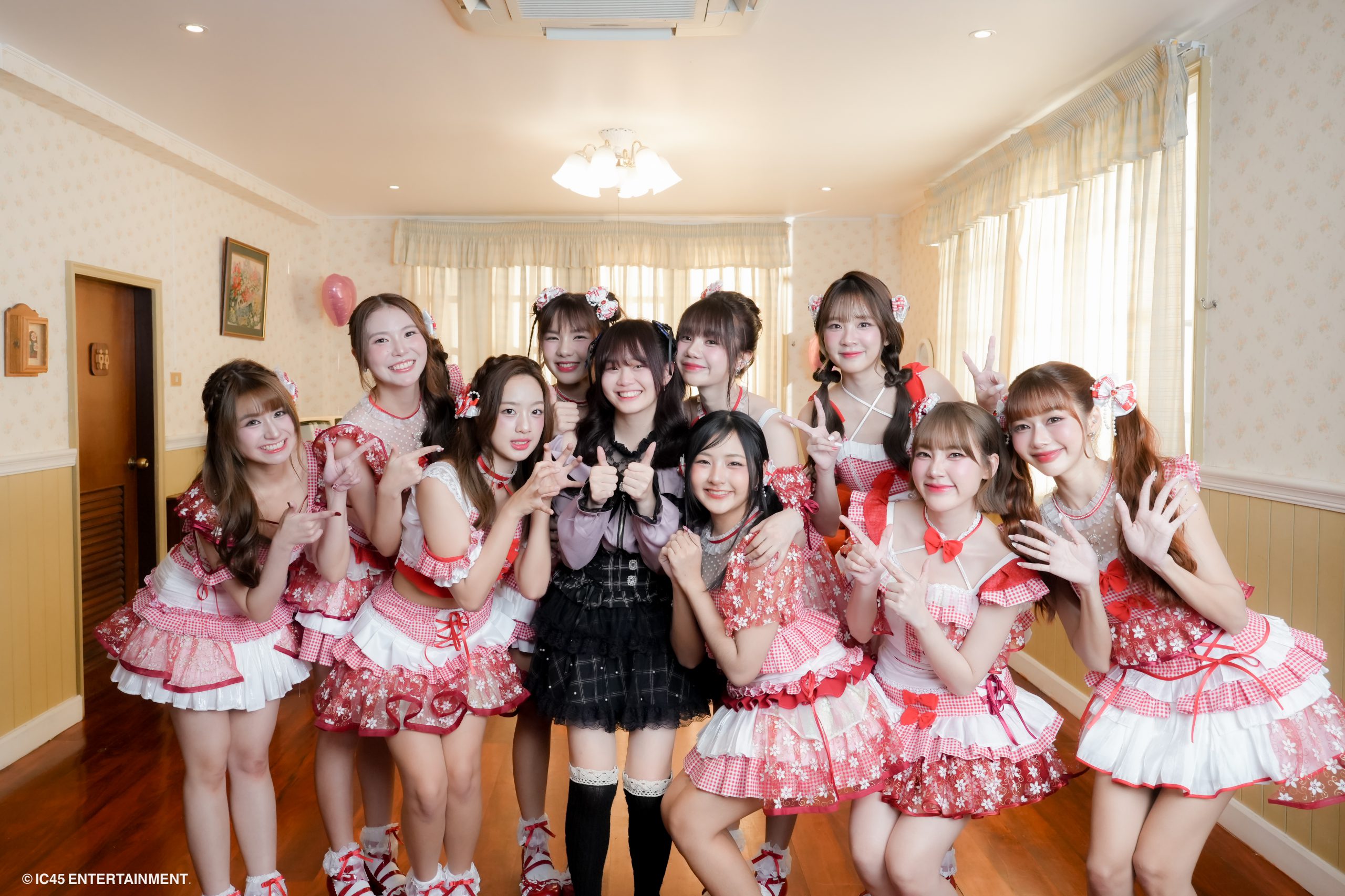 มั่นใจแบบไม่มั่นใจ Single ใหม่ ลำดับที่ 15 ของ The Glass Girls