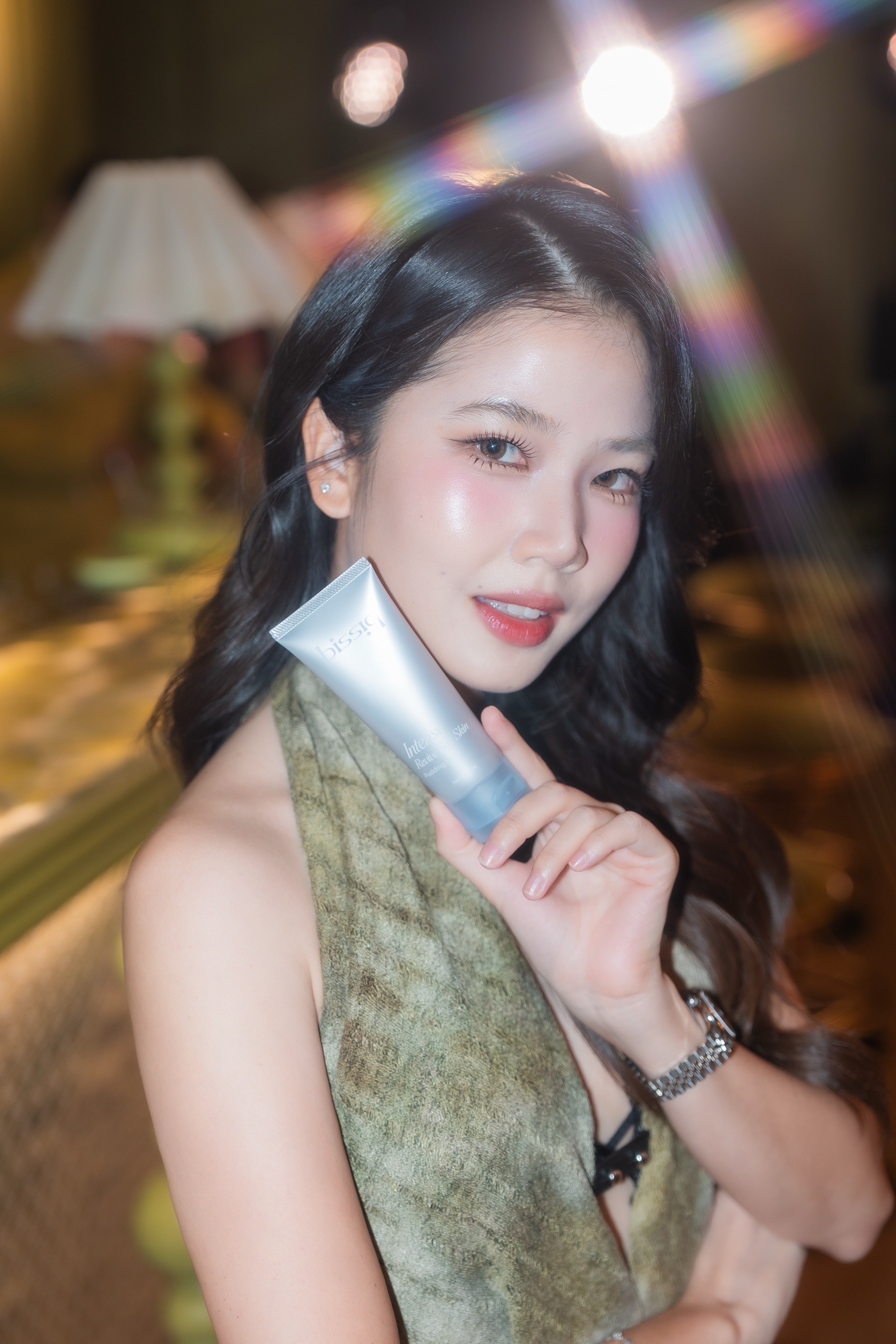 “ฝน ศนันธฉัตร” นักแสดงสาวรันวงการบิวตี้นั่งแท่น CEO และพรีเซนเตอร์คนแรกของแบรนด์ bissiq นำเทรนผิวแบบใหม่ “พุดดิ้งสกิน”