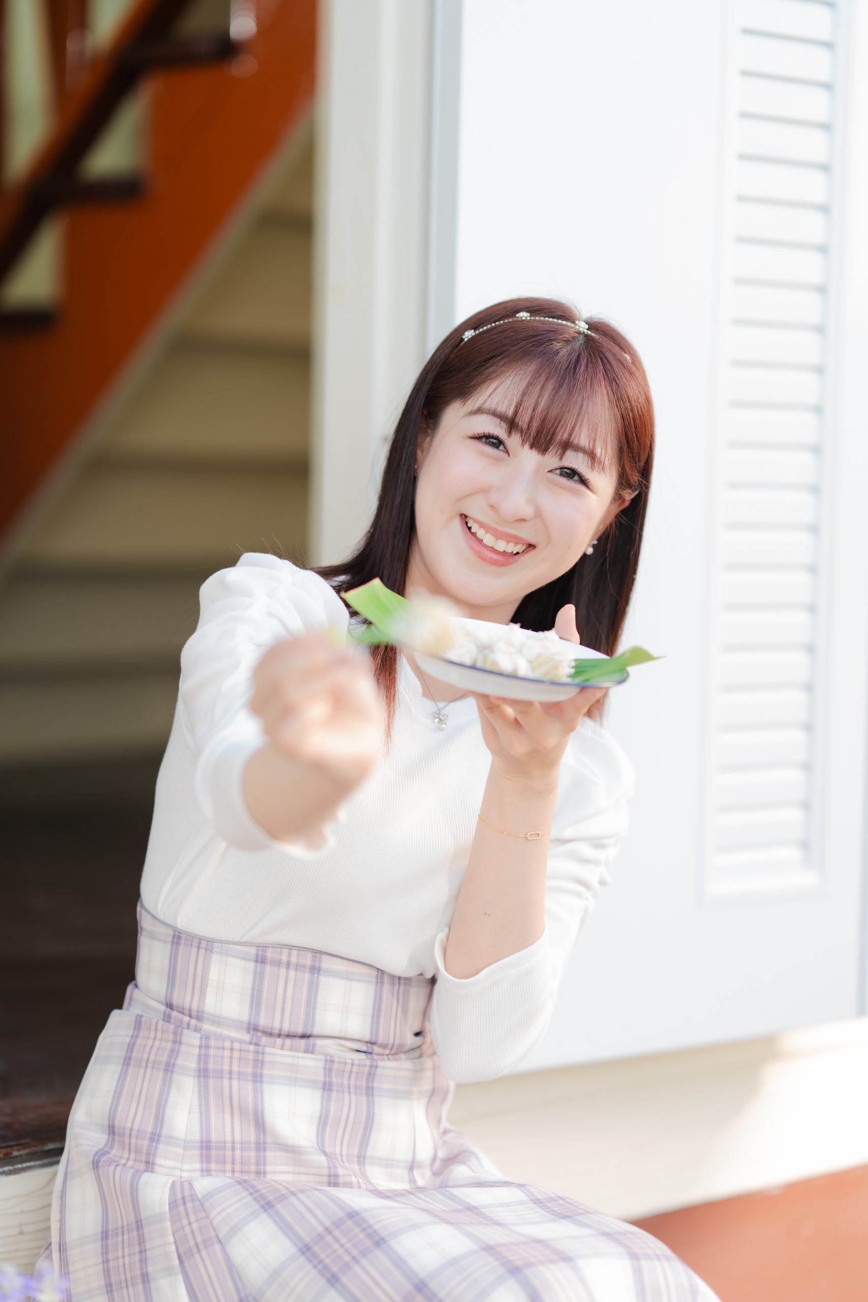 Tadaima (ただいま) ซิ้งเกิ้ลแรกของ ไอดอลมากประสบการ Rina Izuta ในฐานะศิลปินเดี่ยวครั้งแรก