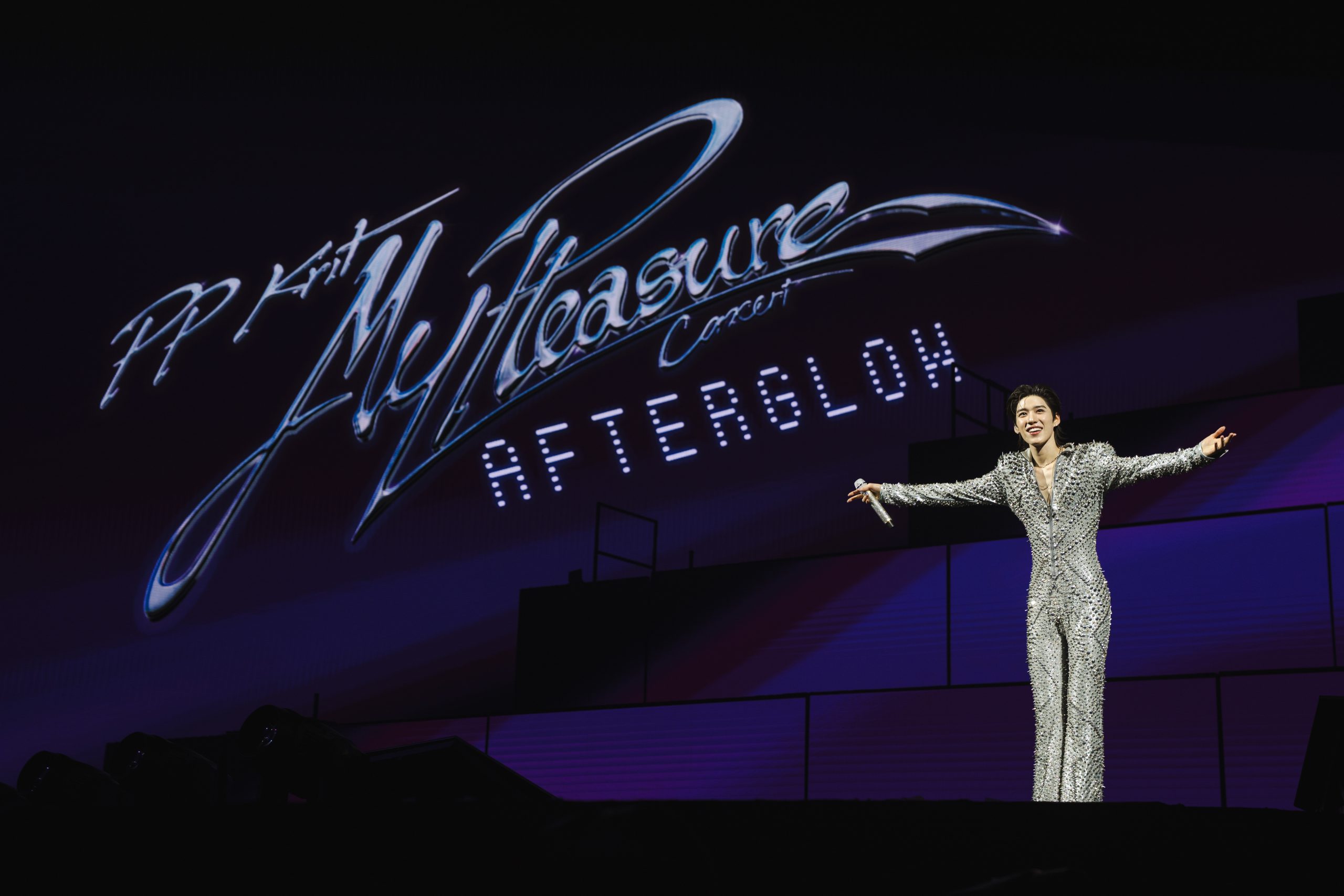 “PP Krit” ท็อปฟอร์ม! “PP KRIT MY PLEASURE CONCERT: AFTERGLOW” ที่มาเก๊า ประเทศจีน 2 รอบสุดยิ่งใหญ่ จัดเต็มโชว์และแฟชั่นสุดปัง