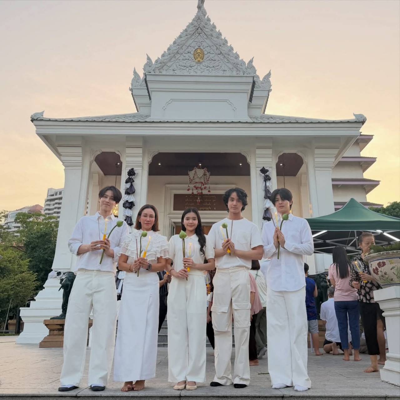 ดี้-ปัทมา ชวนน้องๆ ค่าย “หนุนนำ สตูดิโอ้ เข้าวัดทำบุญเนื่องในวันมาฆบูชา ประจำปี 2569