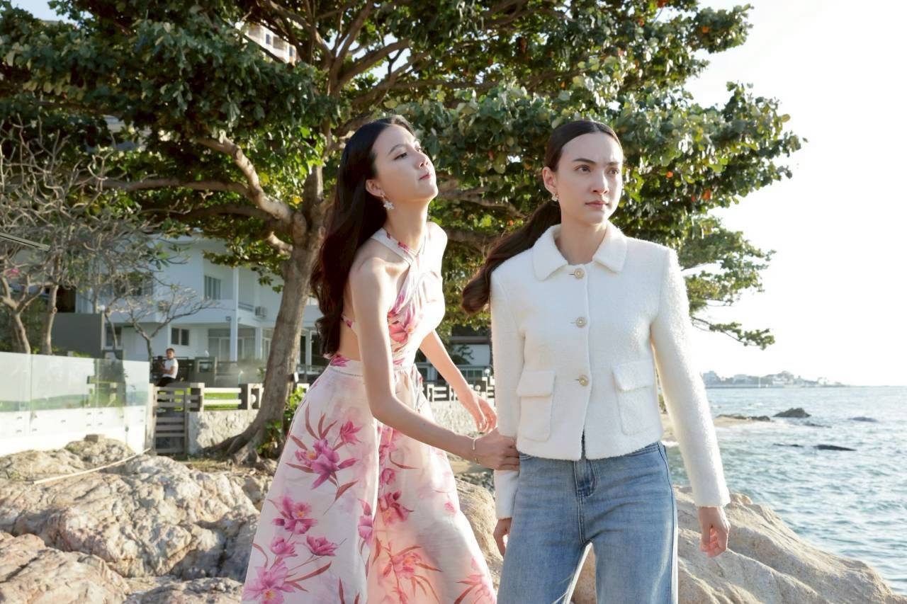 “แพม สุชานุช” สุดโหด!!!ผลัก “แอนน่า” ตกทะเล