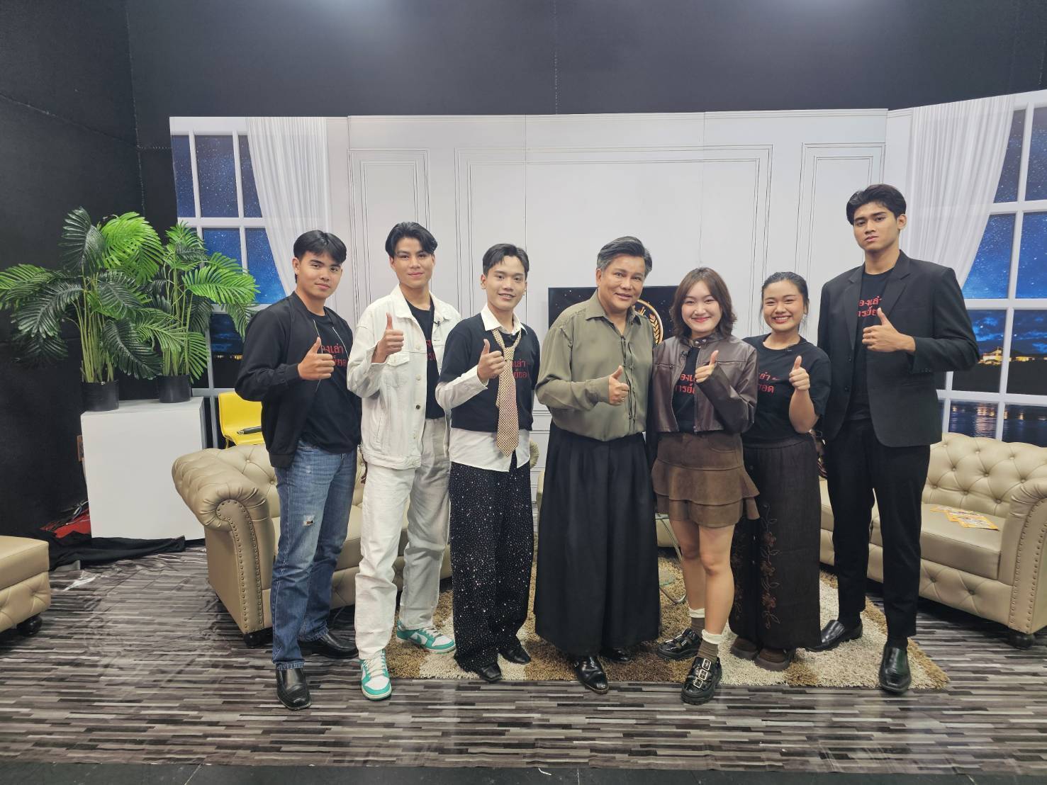 “ชีวิตต้องวิน” เปิดเวทีต้อนรับนักแสดงเด็กดาวรุ่งจาก “เรื่องเล่าอาจารย์ยอด” ช่อง 7HD เล่าเส้นทางสู้ชีวิตฝ่าคำดูถูก สู่โอกาสในวงการบันเทิง