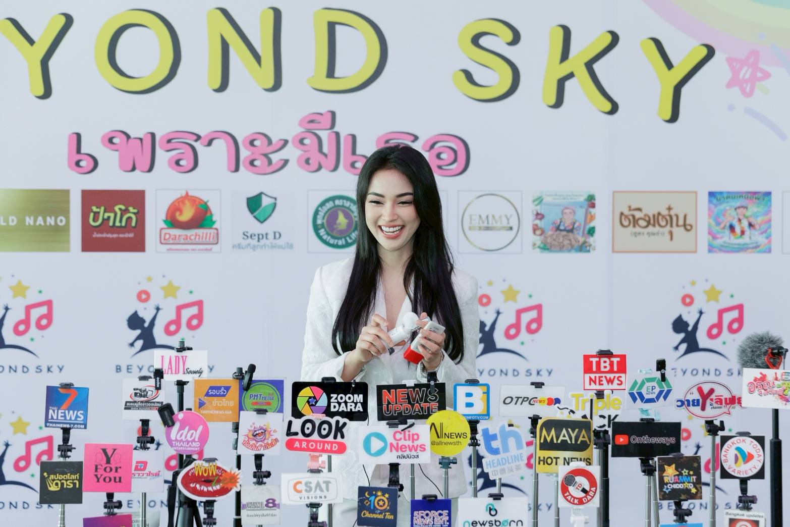 สวยครบสูตร!!!  “แหม่มซ่าส์-มาลินี” ผู้บริหารสาวคนเก่งแห่ง Sol