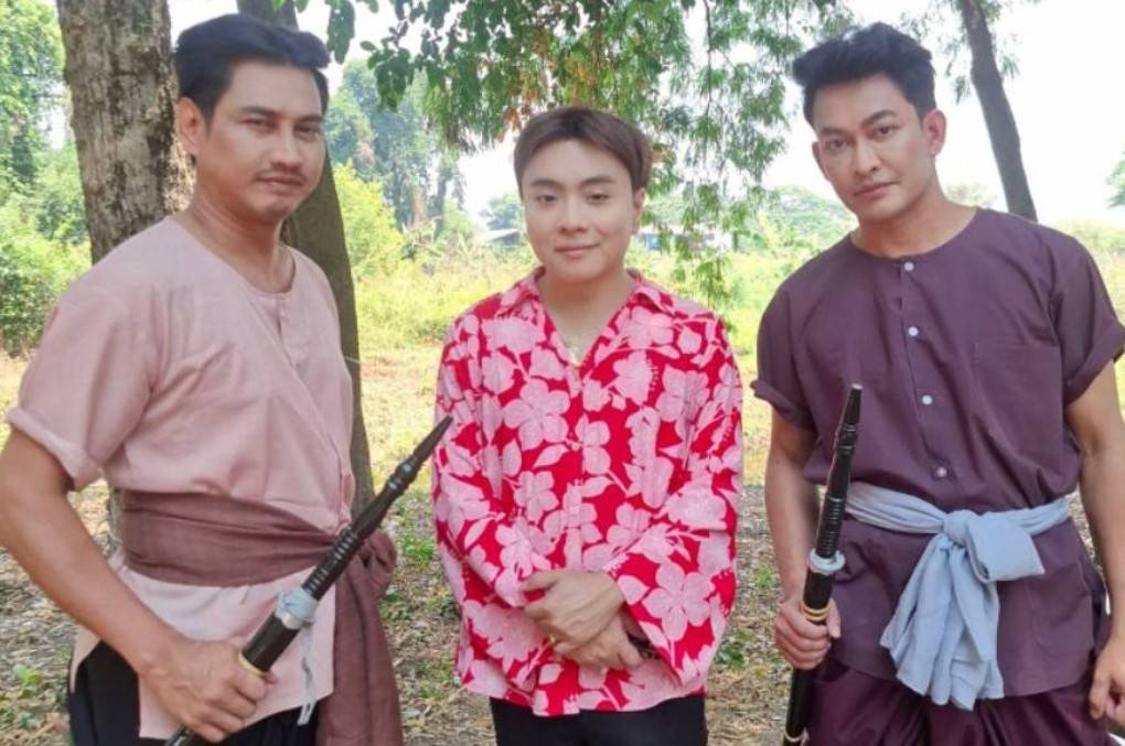 “ดร.เอ ศุภาชัย” นำ 2 พระเอก “ปิ๊ก ธีรราช” และ “โอห์ม นนทวรรธน์” ประชันบทกันใน “MV 322 ปี “พันท้ายนรสิงห์”