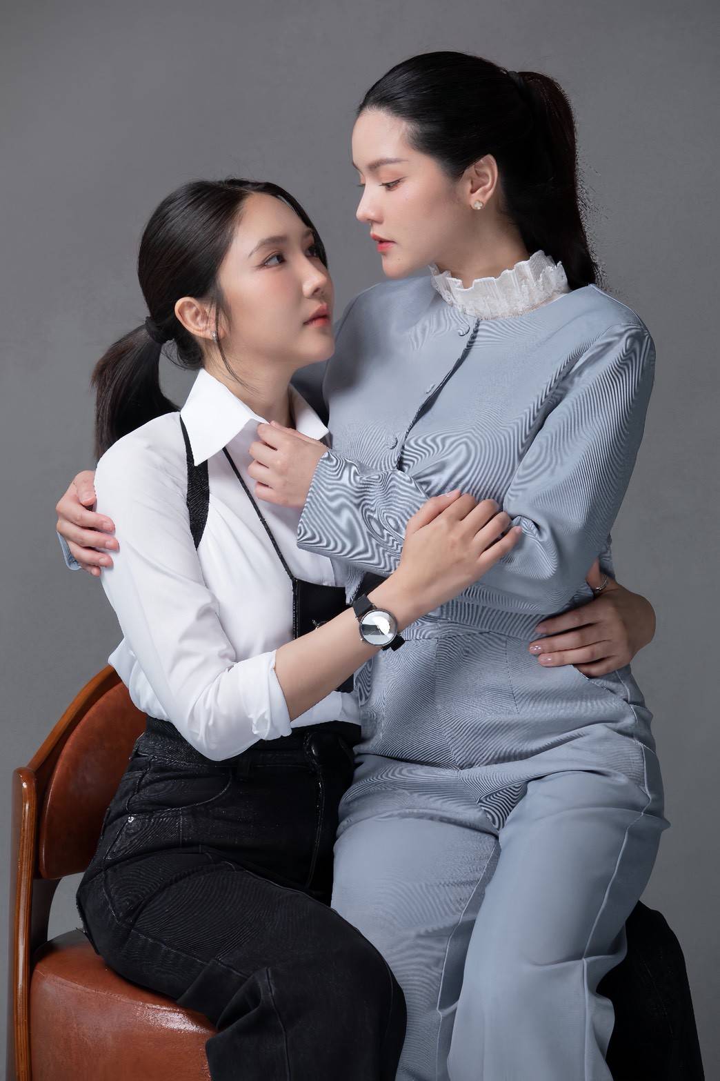 FC รอฮ๊อบ!!! “สไปร์ท-บูม” เตรียมจิ้นสุดฟินในซีรีส์แซพฟิกแนวตั้ง “ปริศนาใต้เงาจันทร์”
